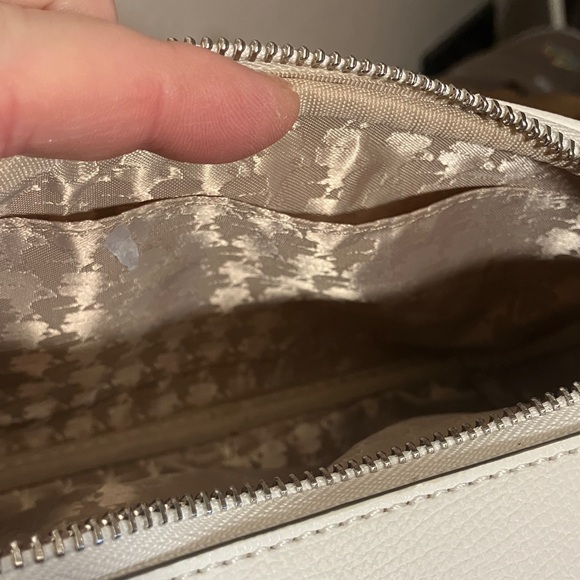 Karl Lagerfeld Paris White Camera Bag with Cat Graphic & Guitar Strap - Picture 8 of 9